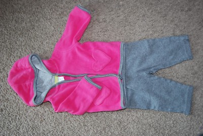 Carter’s 3-Piece Baby Girl Cardigan Set – Pink Fleece Hoodie, Heart Bodysuit & Grey Pants (12_18 Months)
