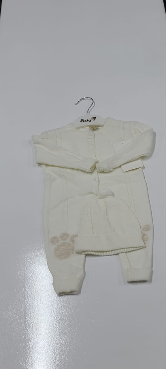 Baby F Paw Print Romper Set with Knitted Pom-Pom Hat for Babies