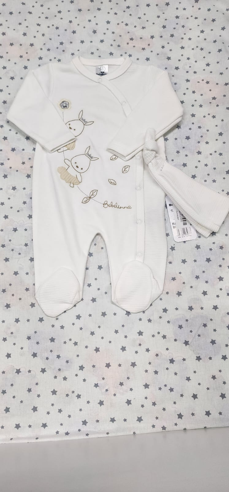 Bebelinna Baby Footed Sleepsuit & Knotted Hat Set 3–6M