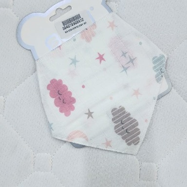 Sebi muslin bib