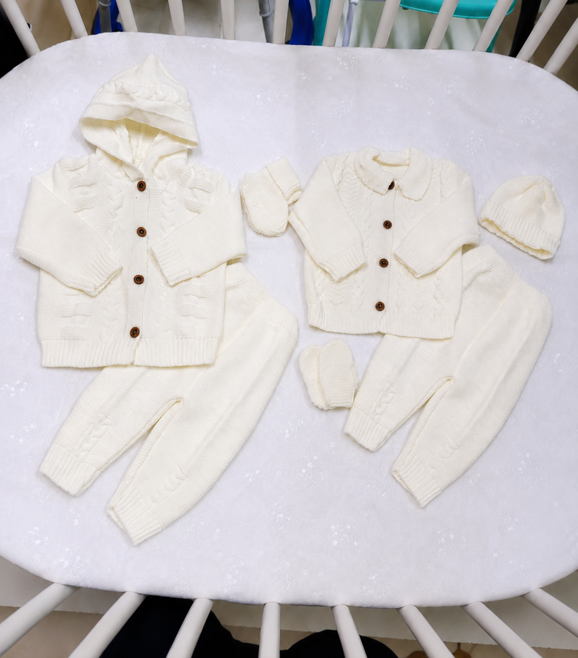 Cream Cable Knit Baby Outfit Set – Neutral Newborn Winter Wear (0–6 Months)