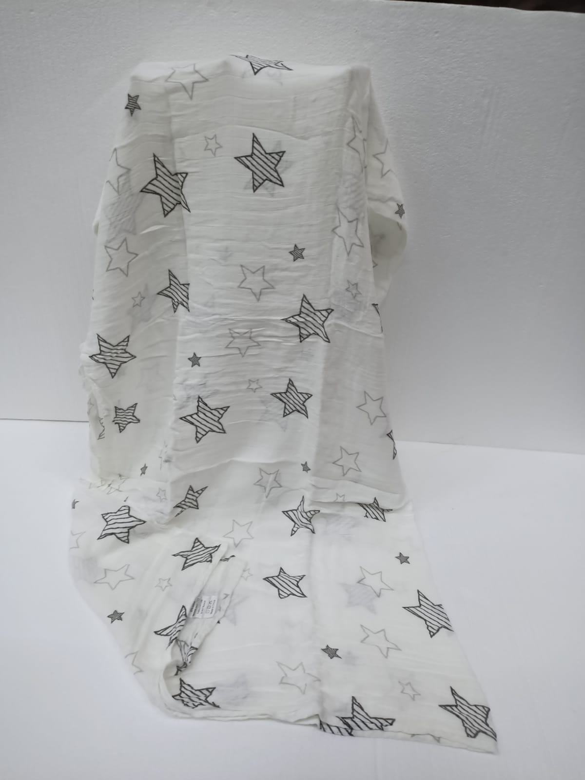 120x120 cm Muslin Swaddle Blanket | Breathable Cotton Baby Wrap