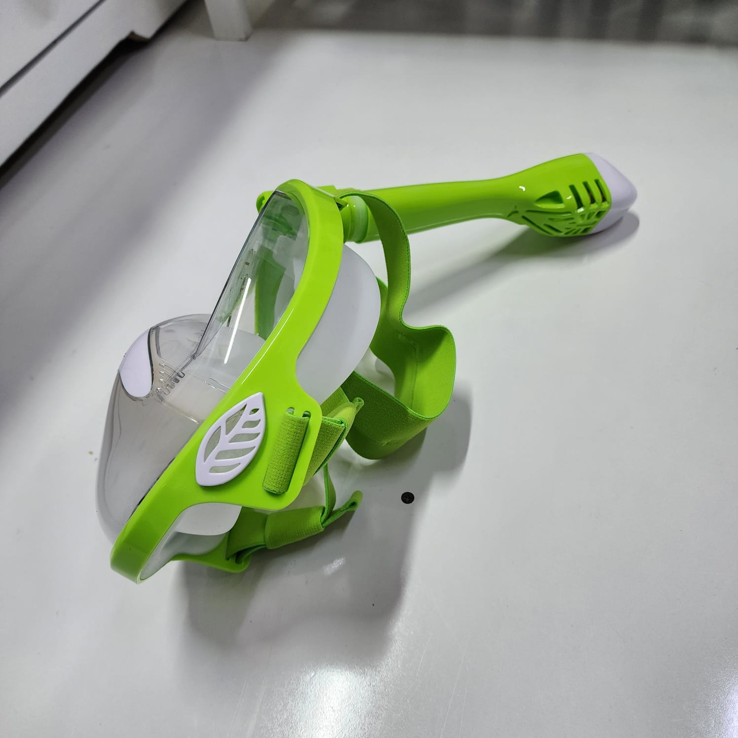 Kids Full Face Snorkel Mask with Foldable Breathing Tube
