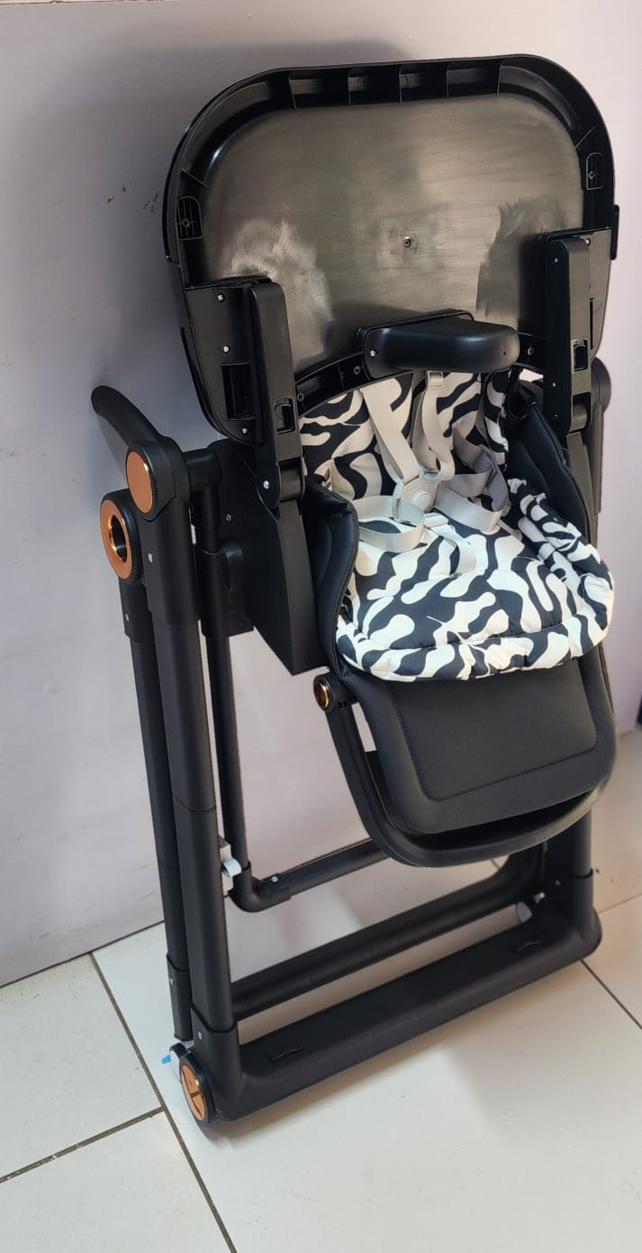 Kidilo Manual Swing Feeding Chair Black | Foldable Baby High Chair Kenya
