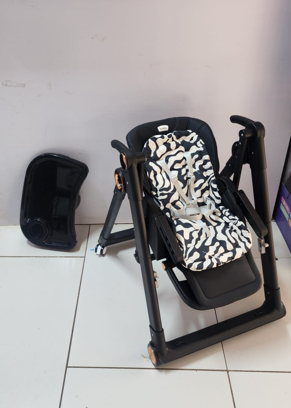 Kidilo Manual Swing Feeding Chair Black | Foldable Baby High Chair Kenya