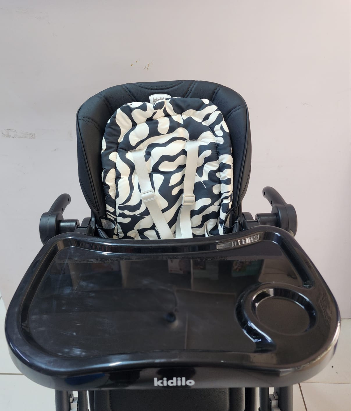 Kidilo Manual Swing Feeding Chair Black | Foldable Baby High Chair Kenya