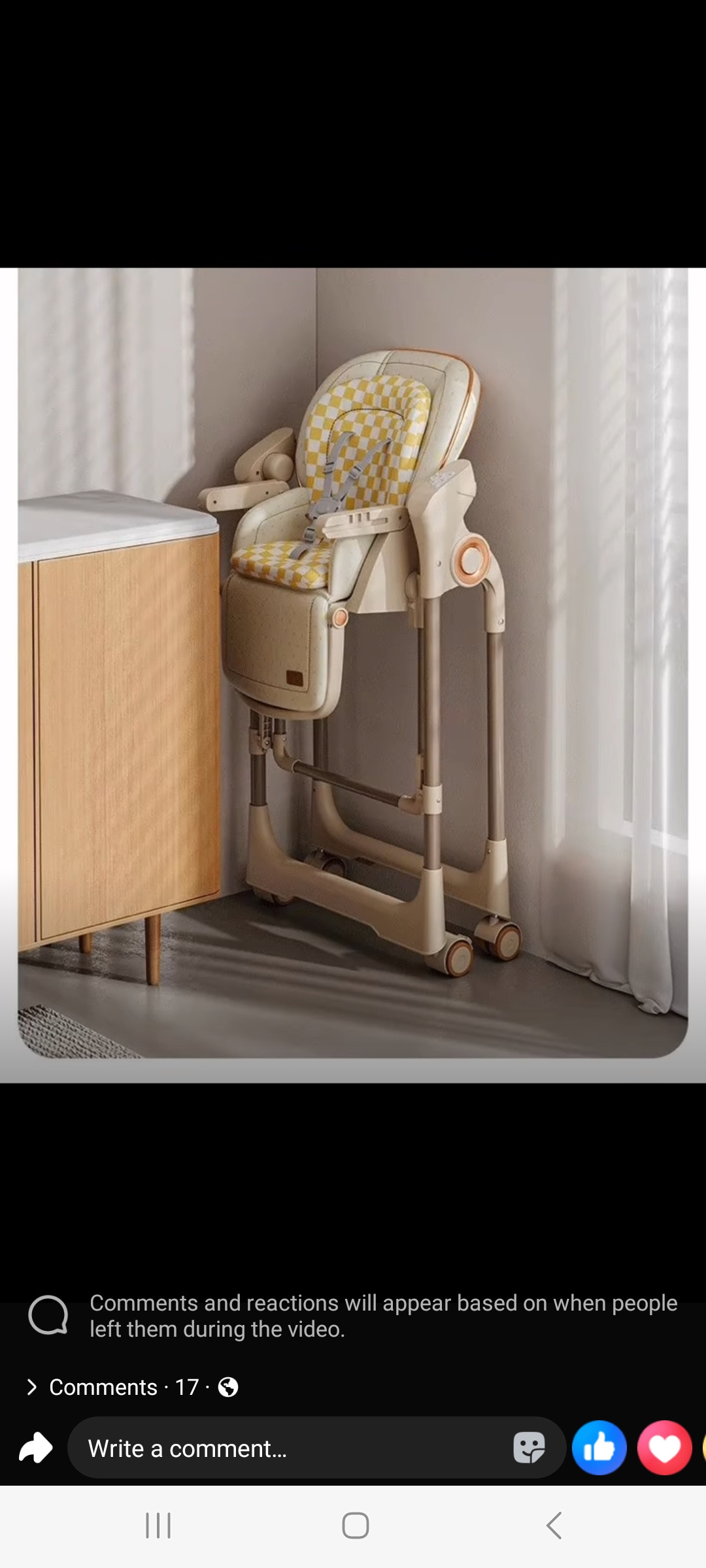 Electric adjustable highchair