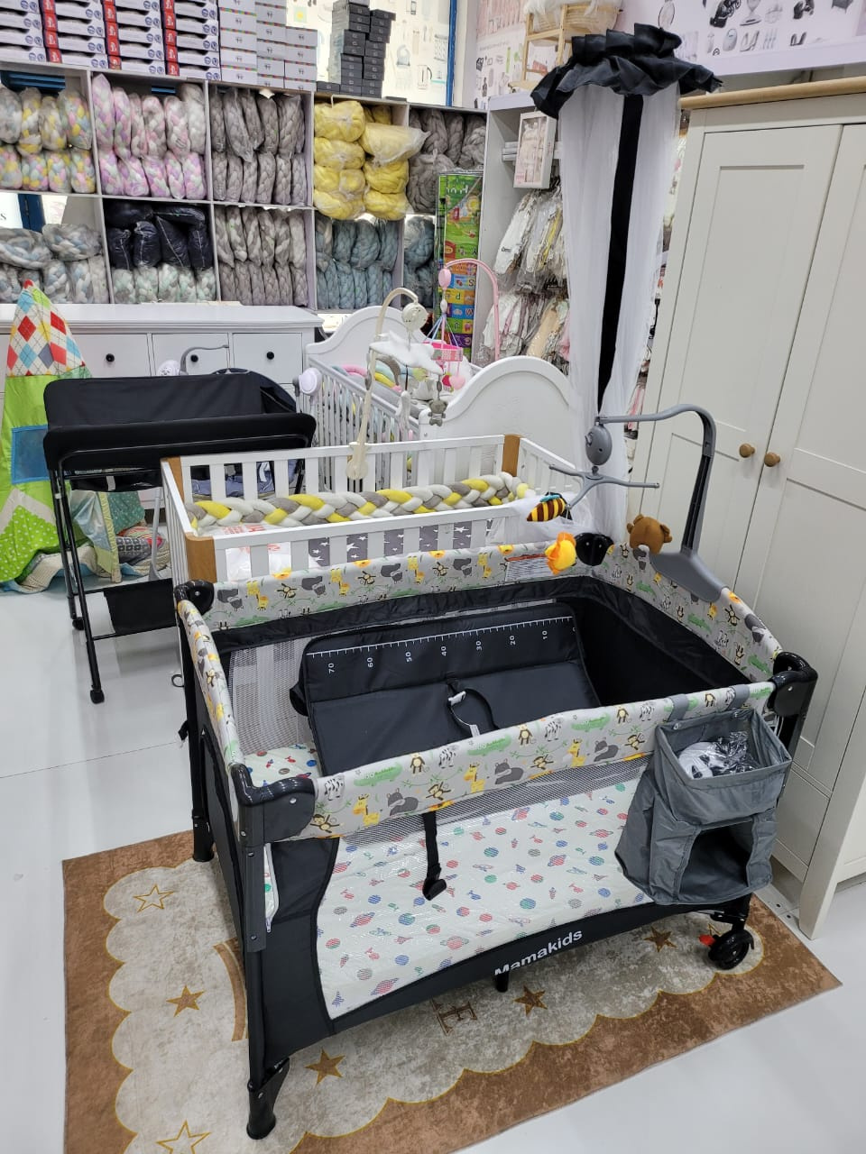 Mamakids cosleeper playpen