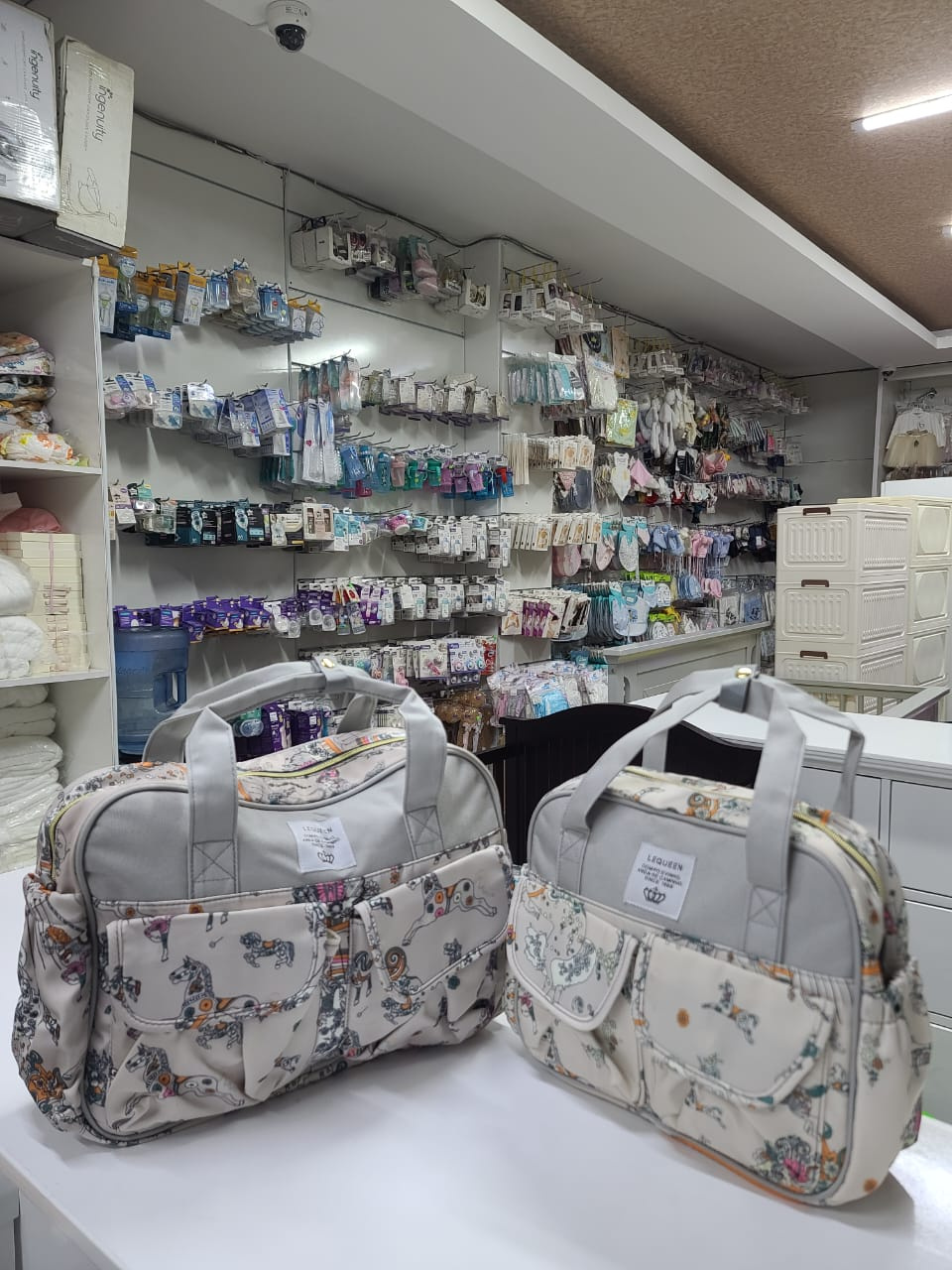 LEQUEEN Multi-Functional Diaper Bag Set – Stylish Baby Mummy Bag with Changing Mat