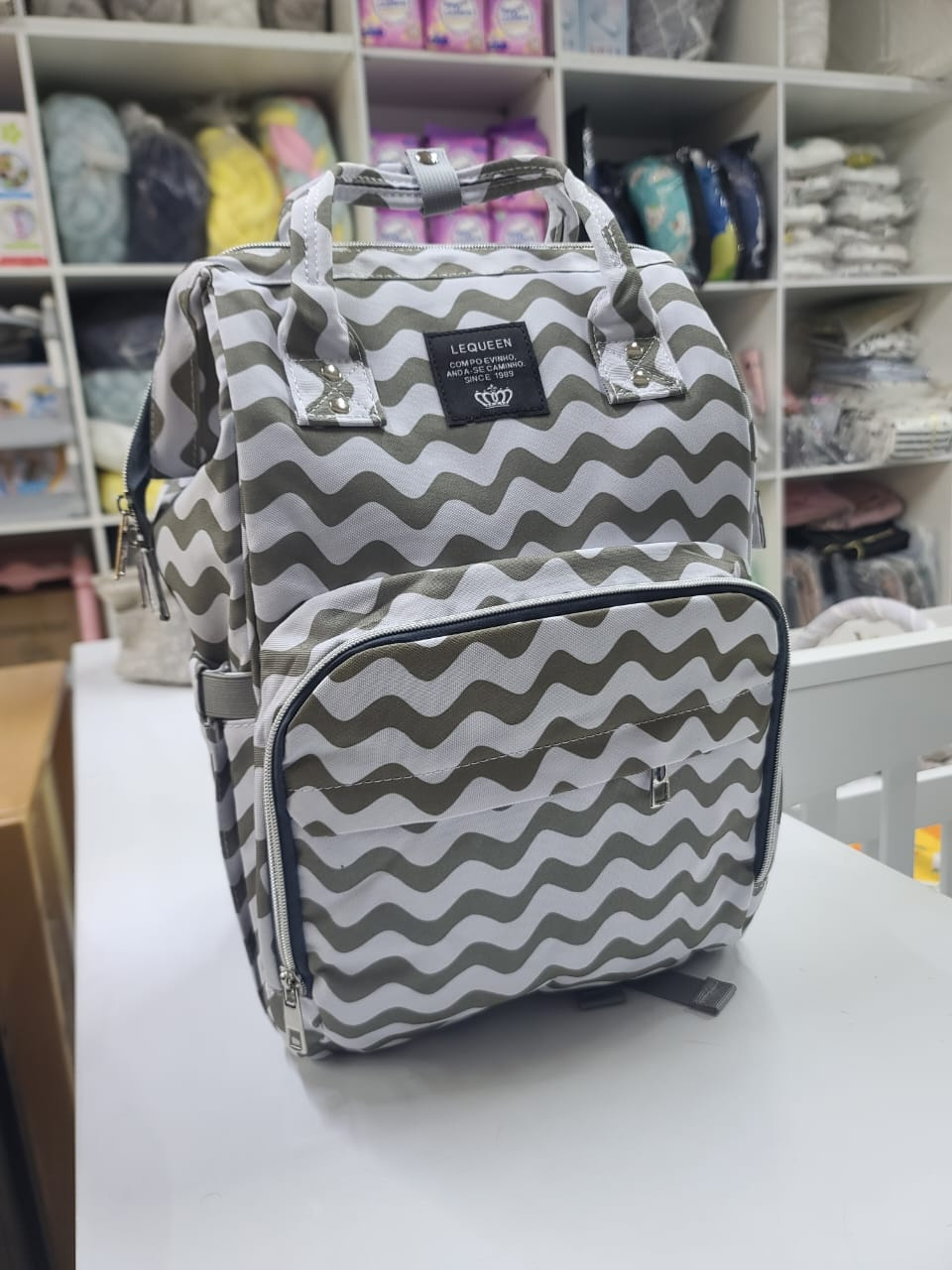 LeQueen Large-Capacity Diaper Bag Backpack – Stylish Multi-Functional Mommy Baby Bag