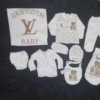 Baby receiving set