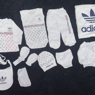Baby receiving set