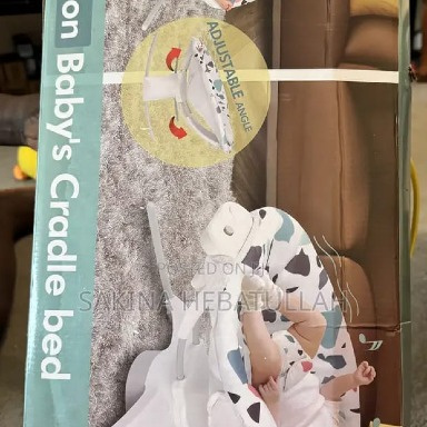 Multifunction Baby Cradle Bed 3-in-1 – Rocker, Bouncer & Stationary Seat for Newborns 0+