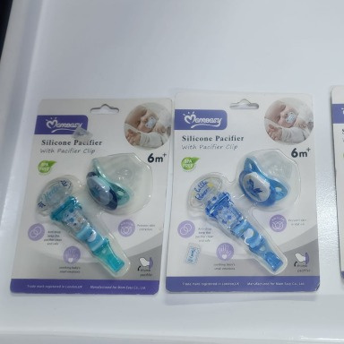 Momeasy Orthodontic Pacifier with Clip | BPA-Free Silicone