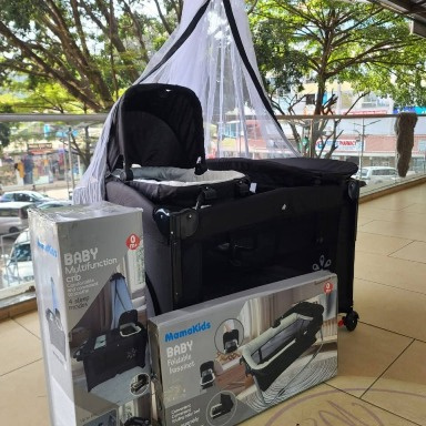 Mamakids cosleeper Playpen with basinet