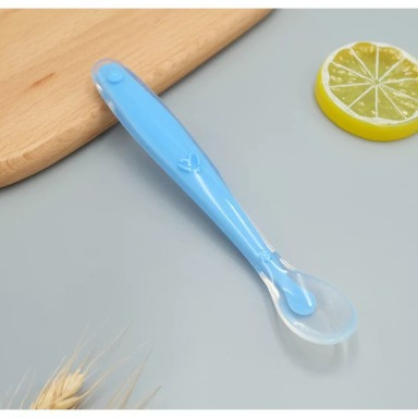 Soft Silicone Baby Feeding Spoon – BPA-Free Infant Weaning Spoon with Anti-Choking Design