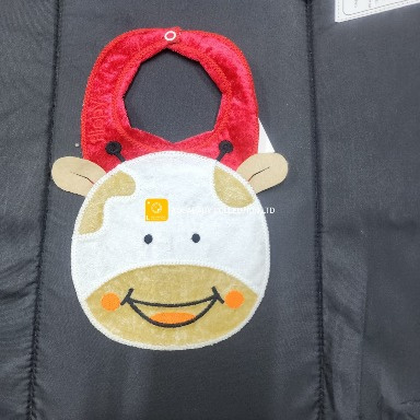 Adorable Baby Bib – Soft, Absorbent and Cute Caterpillar Design