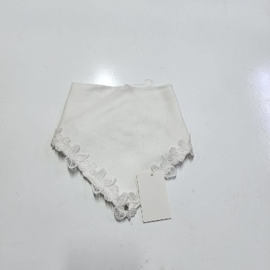 Lace-Trim Baby Bandana Bib – Soft, Absorbent & Stylish Drool Bib for Infants & Toddlers