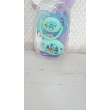 Momeasy Silicone Pacifier with Safety Chain – BPA-Free & Orthodontic