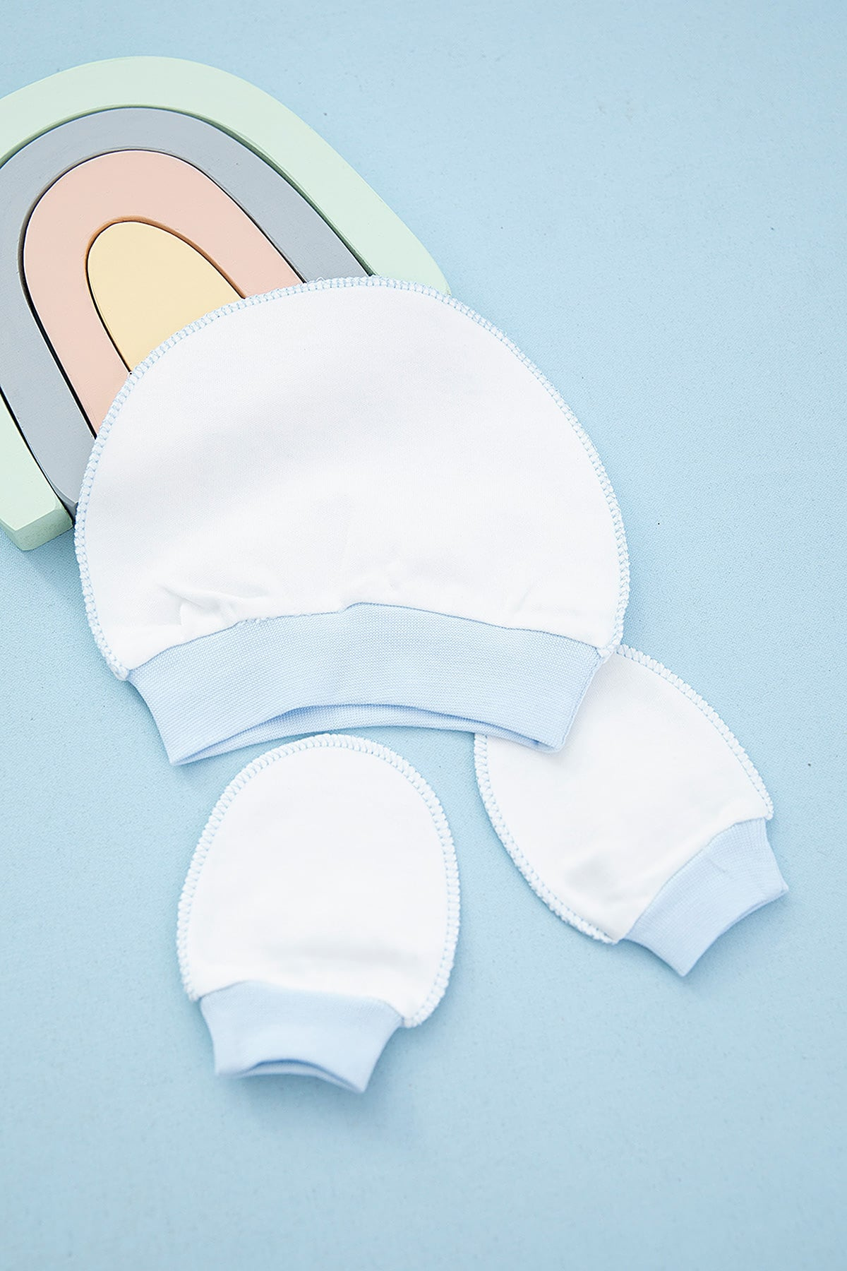 Panda Baby Cap & Mittens Set – Soft Newborn Hat & Scratch Mittens