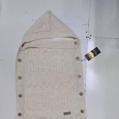 Unisex Knitted Baby Swaddle Blanket with Hood & Buttons – Soft Newborn Wrap