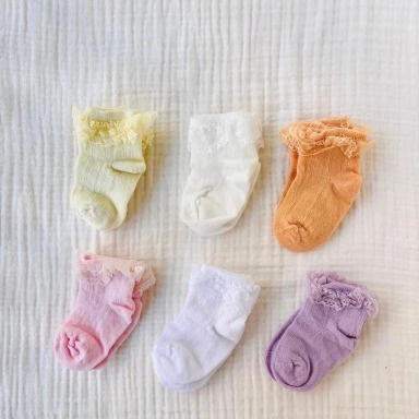 Newborn Lace Ruffle Socks 6-Pack – 0–6 Months