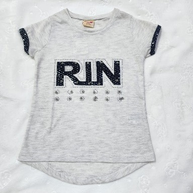 charming white and navy blue striped short-sleeve T-shirt designed for girls. It features an adorable cat graphic paired with the sweet text “My Princess,” adding a playful and cute touch. Made from soft, breathable fabric for all-day comfort, this T-shirt is perfect for casual outings, playtime, or