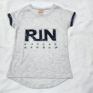 charming white and navy blue striped short-sleeve T-shirt designed for girls. It features an adorable cat graphic paired with the sweet text “My Princess,” adding a playful and cute touch. Made from soft, breathable fabric for all-day comfort, this T-shirt is perfect for casual outings, playtime, or