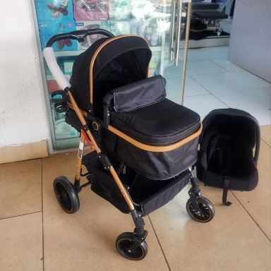 Versatile 3-in-1 Baby Travel System Black– Stroller, Bassinet & Car Seat