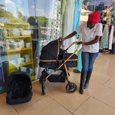 Versatile 3-in-1 Baby Travel System Black– Stroller, Bassinet & Car Seat