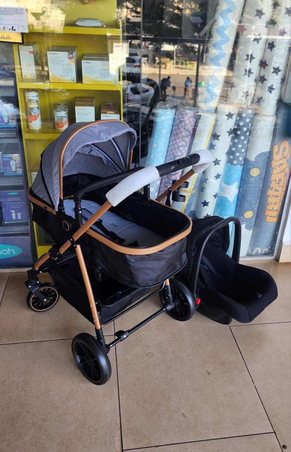 Versatile 3-in-1 Baby Travel System Gray – Stroller, Bassinet & Car Seat