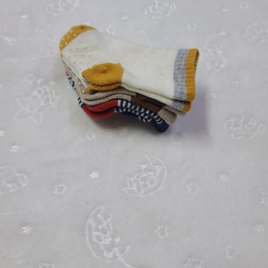 Non-Slip Baby Socks – Cotton Blend with Anti-Skid Grip