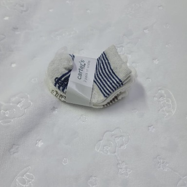 Carter’s 0–3M Anti-Slip Socks 3-Pack Non-Skid Baby Socks