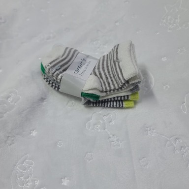 Carter’s Anti-Slip Socks 3-Pack Non-Skid Baby Socks
