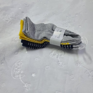 Carter’s Anti-Slip Socks 3-Pack Non-Skid Baby Socks