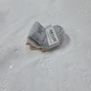 Carter’s 0-3Months Anti-Slip Socks 3-Pack Non-Skid Baby Socks