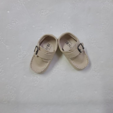 Defne Baby Shoes – Pre-Walker Loafers with Stylish Buckle (Size 19, 9–12 Months)