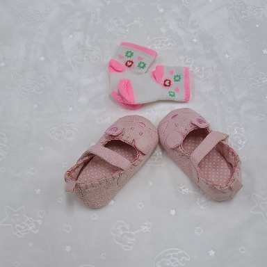 Baby Canvas Sneakers & Printed Socks Set – First Walkers (Infant/Pre-Walker)