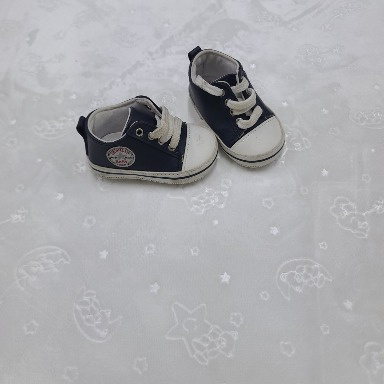 Papulin Prewalker Sneakers | Soft Sole Infant Shoes (Size 17, 0–4 Months)