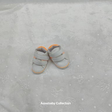 Funny Baby Soft-Soled Pre-Walker Sneakers – Size 17 (0–4 Months)