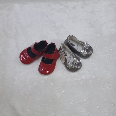 Adorable Baby Mary Jane Shoes – Red Patent & Silver Glitter – Size 18 (4–9 Months)