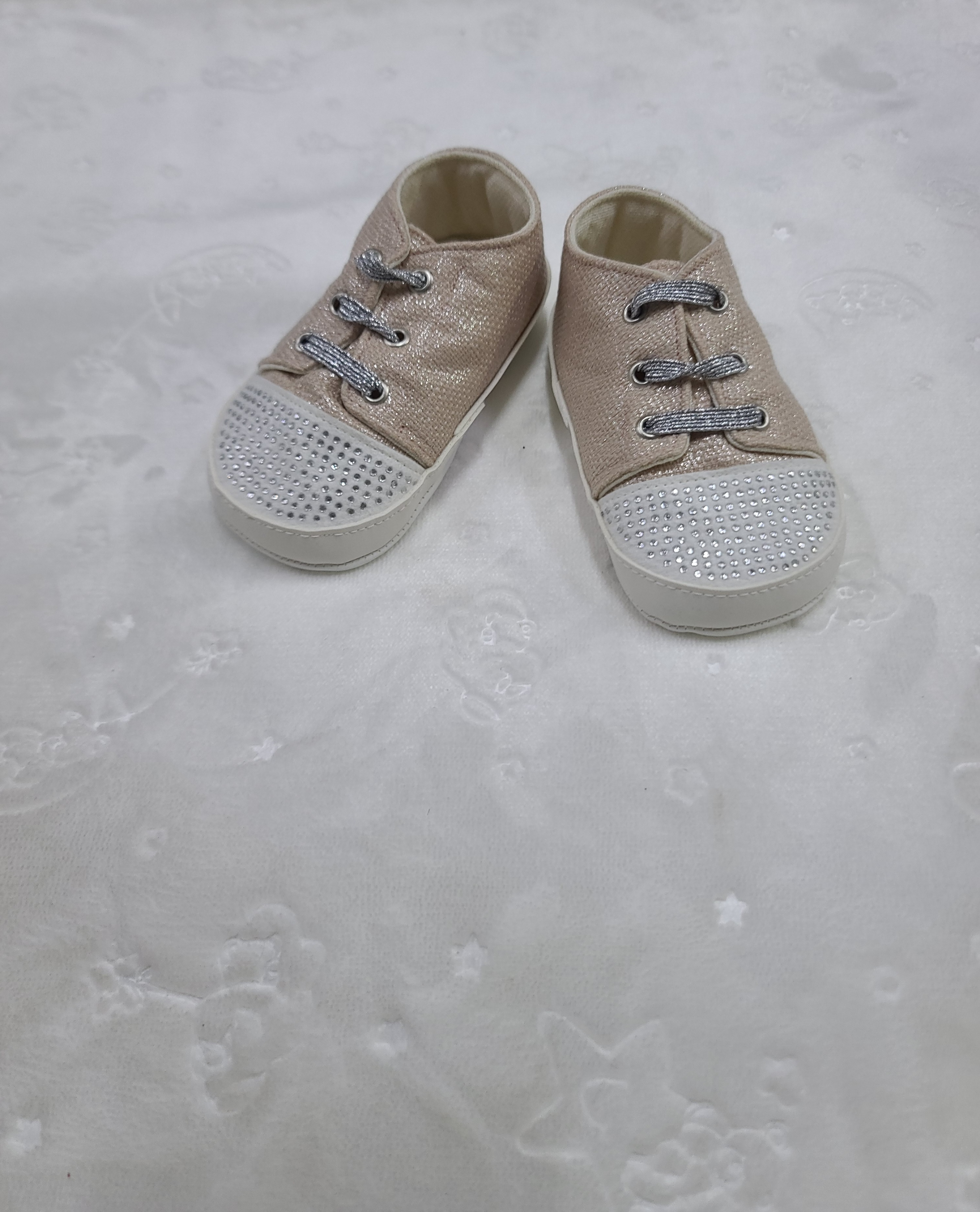 Funny Baby Silver Glitter Prewalker Crib Shoes – Size 18 (4–9 Months) and size 17 (0-4months)