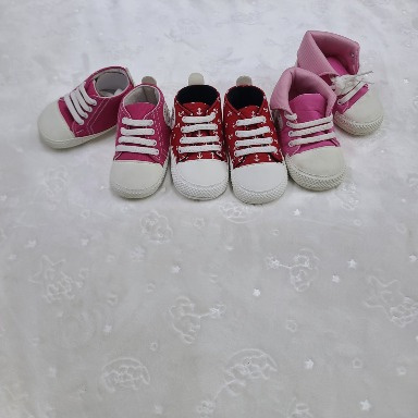 Leoncino Baby Prewalker Sneakers | Soft Sole Infant Shoes (Size 18, 4–9 Months)