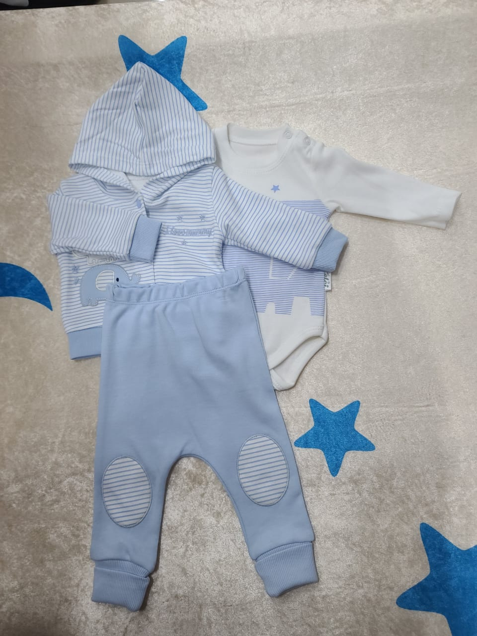 3-Piece Baby Boy Elephant Outfit Set – Hooded Cardigan, Bodysuit & Pants (0–3 Months)