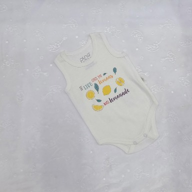 Sleeveless White Baby Bodysuit – Soft Cotton Onesie (0–6 Months)