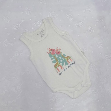 Sleeveless White Baby Bodysuit – Soft Cotton Onesie (0–6 Months)