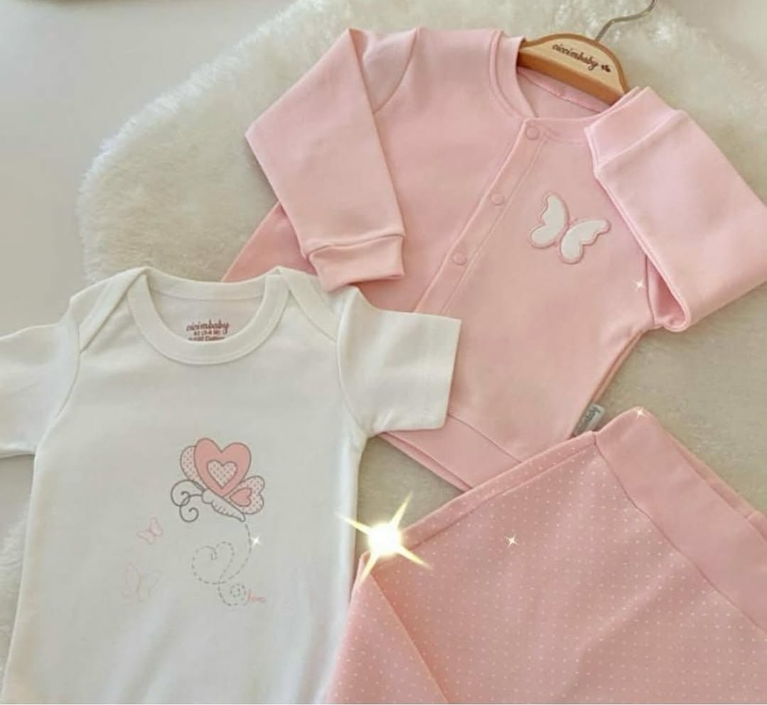 3-Piece Newborn Baby Girl Cotton Clothing Set – Cardigan, Bodysuit & Pants (3–12 Months)