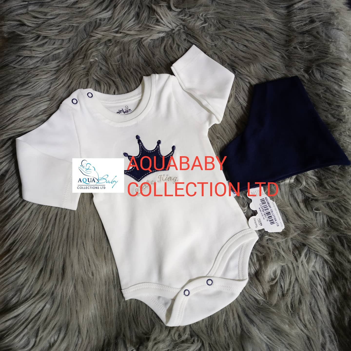 White Long Sleeve Baby Bodysuit Set | “Little King” Crown Print with Bib | 6–12 Months | Miniborn