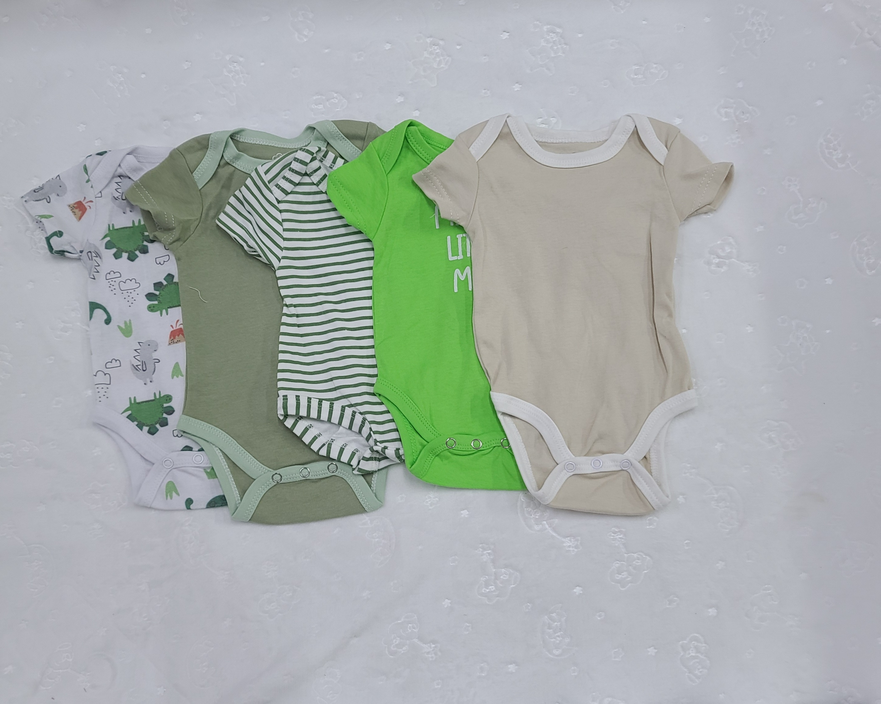 5-Piece Newborn Bodysuit Set (0–3 Months) | Soft Cotton Baby Onesies