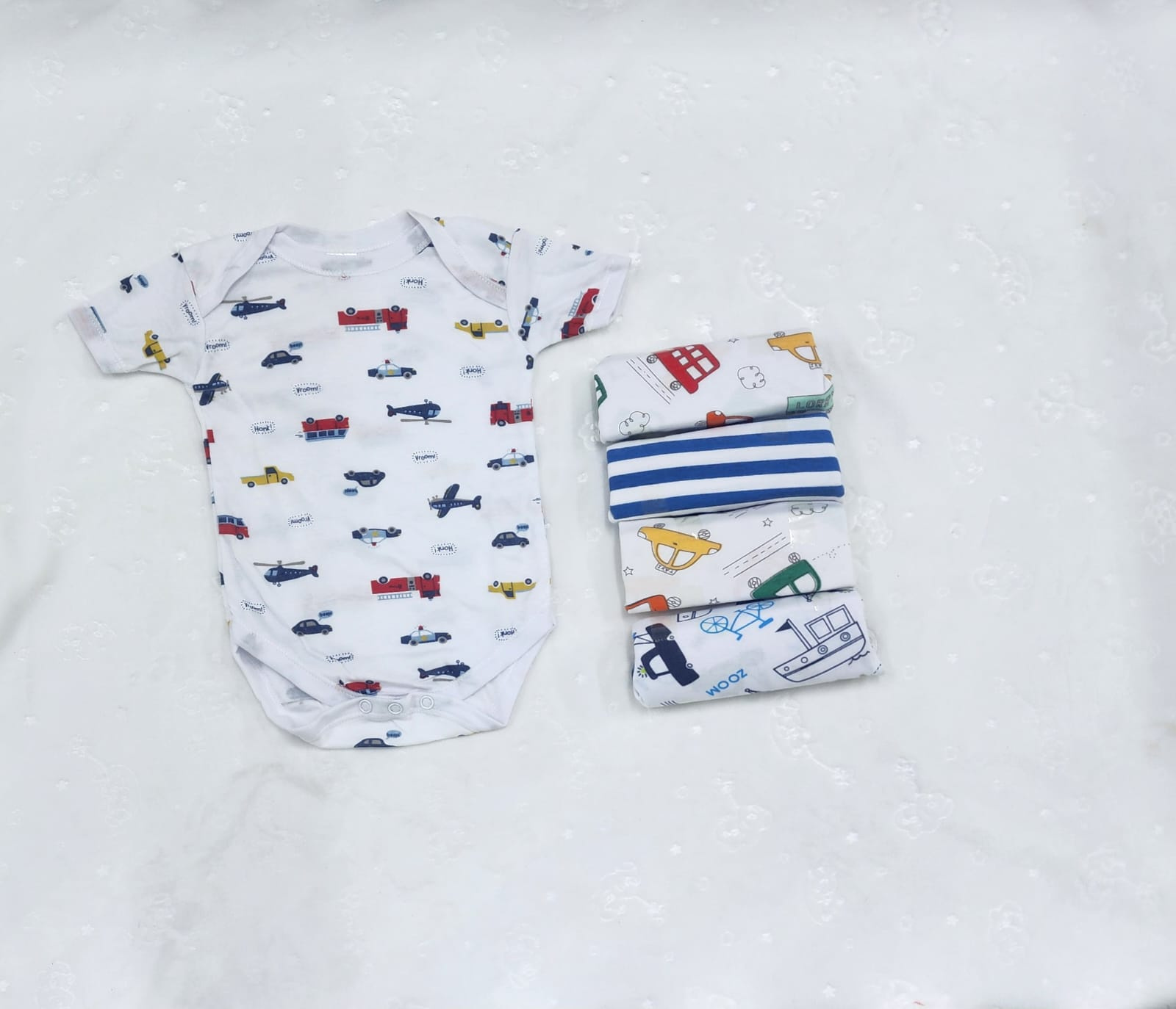 Cotton 5PCS Short Sleeve Baby Bodysuit Set (0–3 Months)